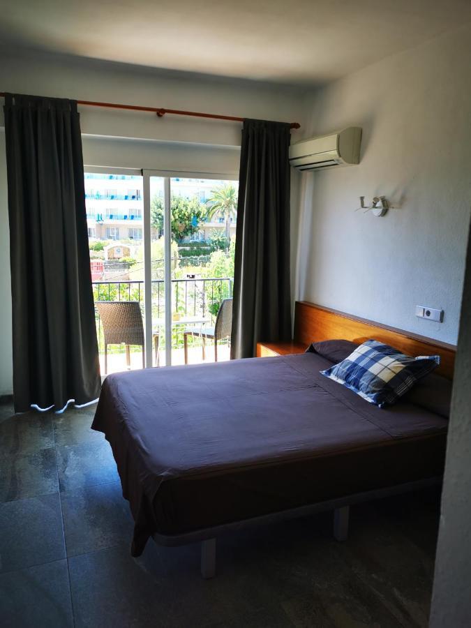 Hostal Villa Cati Peguera Exteriér fotografie
